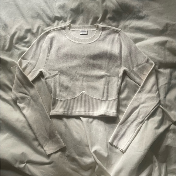 Abercrombie & Fitch Sweater - Picture 4 of 4